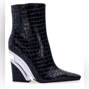 Ninety Union Croc wedge bootie size 11